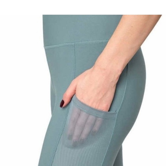 Mondetta High Waisted Capri Legging Size M - Picture 5 of 7